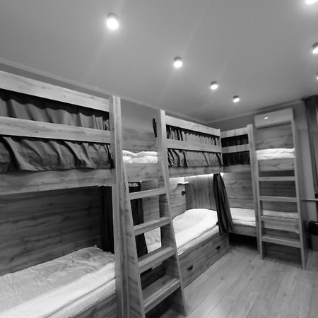 Cozy Hostel Bishkek Esterno foto