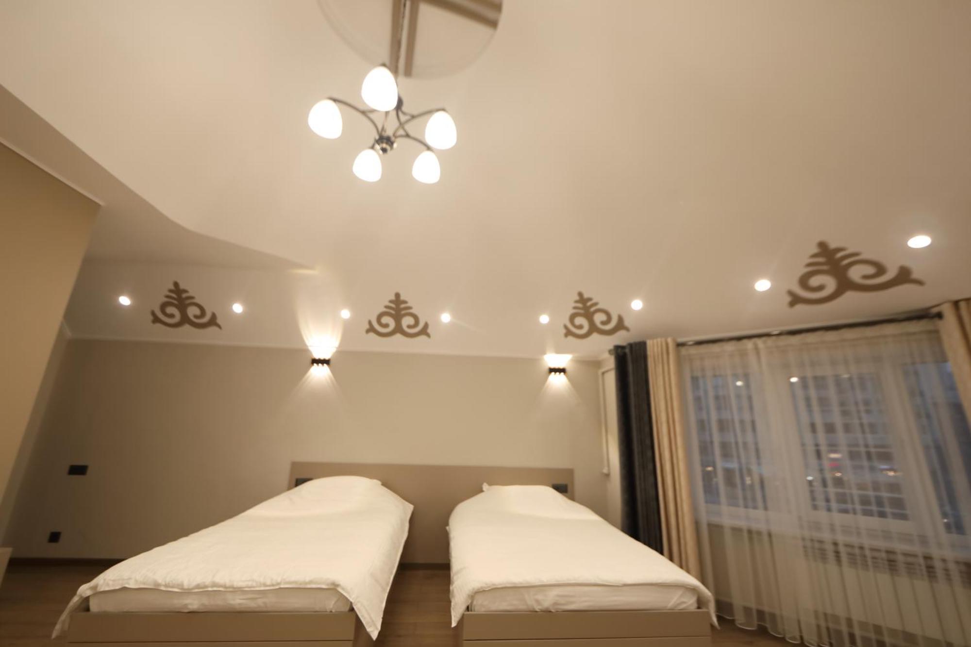 Cozy Hostel Bishkek Esterno foto